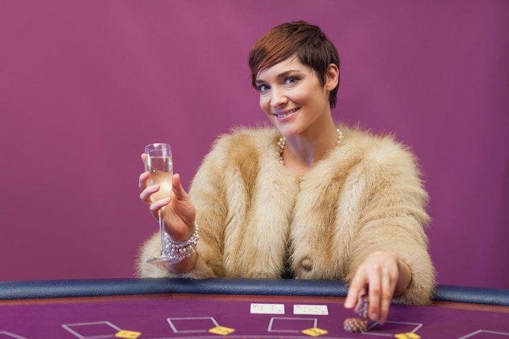 Pemain yang asyik mengikuti sesi permainan live roulette dengan interaksi dealer